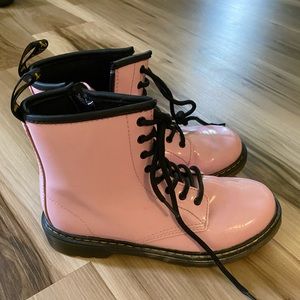 Dr. Martens 1640 Pink patent leather boots sz 4 youth